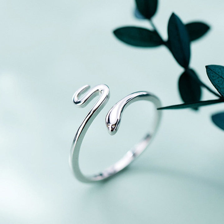 Adjustable 925 Silver Ring in Snake Shape
