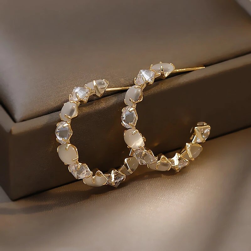 Luxury Cubic Opal and Cubic Zirconia  in Gold