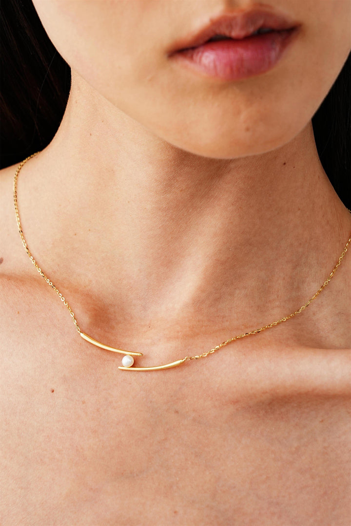Gemma Pearl Necklace