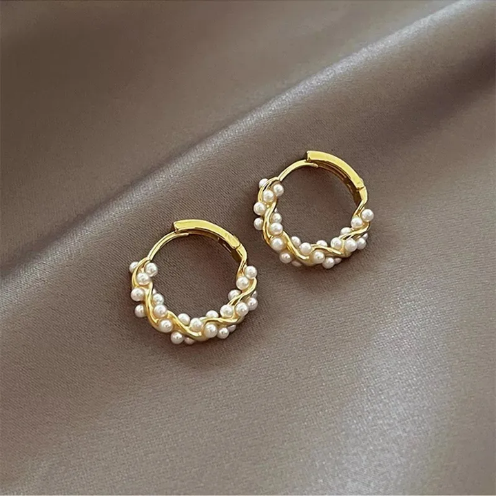 Elegant Rounded Inlaid Pearl